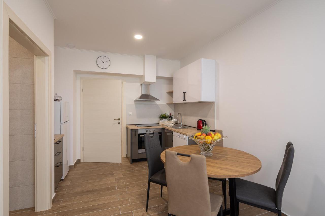 Direct Beach Apartments Jesenice  Exterior photo
